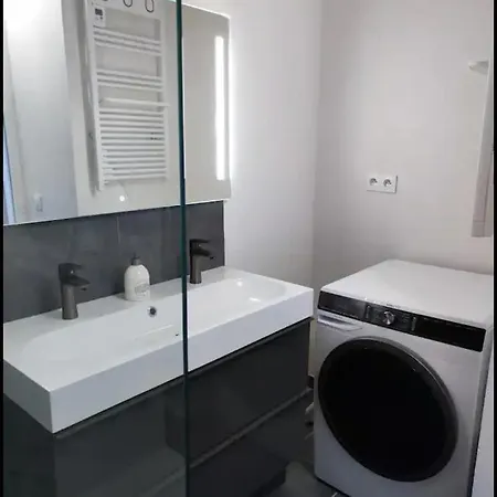2 Au Centre D'evry Proches De Paris * Courcouronnes