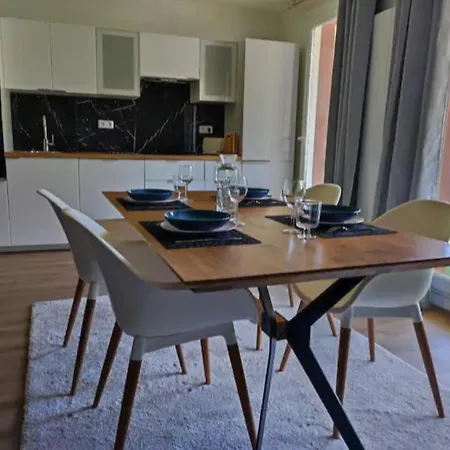 2 Au Centre D'evry Proches De Paris Appartement